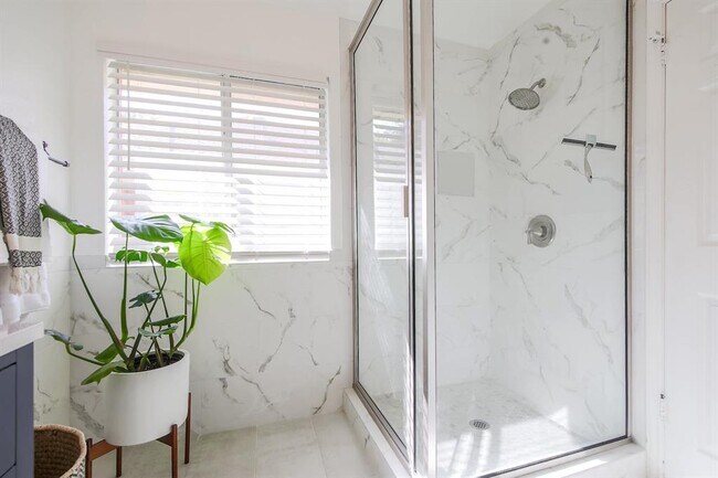 Building Photo - 16806 Langland Rd