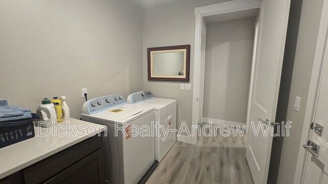 Building Photo - 3152 Orrizonte Ter