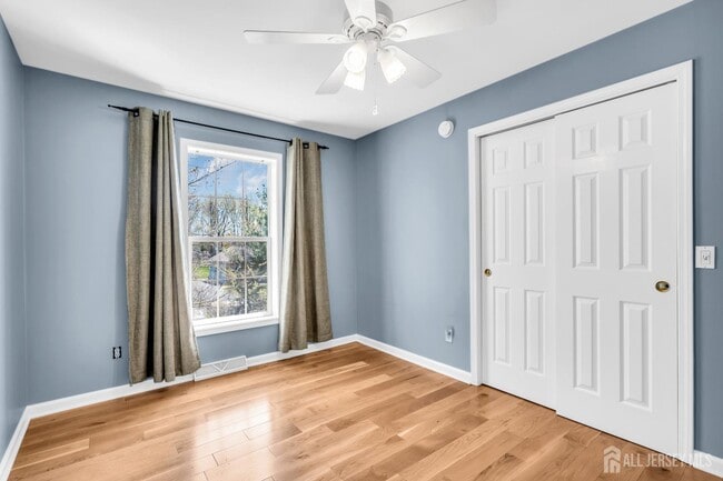 Building Photo - 108 Miller Ave