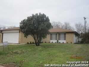 Building Photo - 3219 Meadow Dr