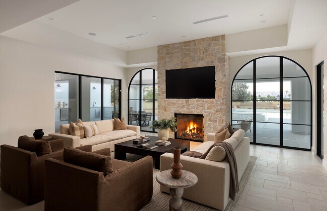 Building Photo - 80805 Vista Bonita Trail