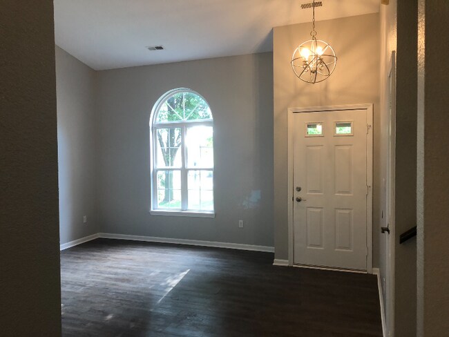 Building Photo - 13098 Sterling Cmns