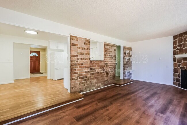 Building Photo - 4414 67th Ave W