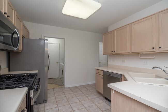 Building Photo - 444 Windham Cove Dr