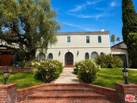 Building Photo - 414 N Las Palmas Ave