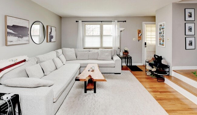 Building Photo - 1870 Northwest Blvd