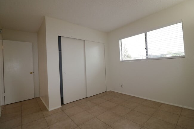 Building Photo - Two story 4/Bed, 2.5/bath  Home for Lease ...