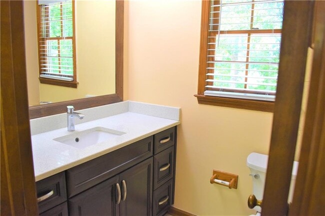Building Photo - 2264 Post Oak Dr