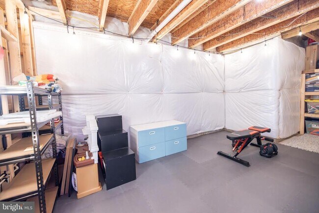 Building Photo - 8727 Raleigh Mews