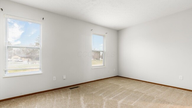 Building Photo - 824 Crofton Pl