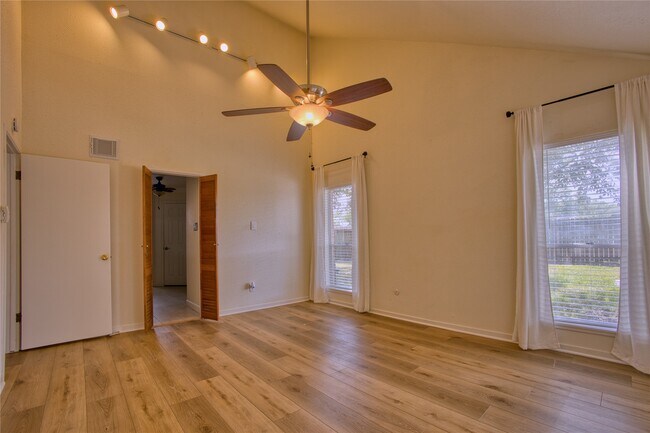 Building Photo - 1522 Park Meadow Dr