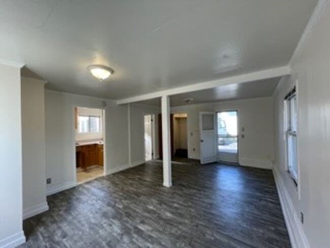 Building Photo - 1220 Morro Ave