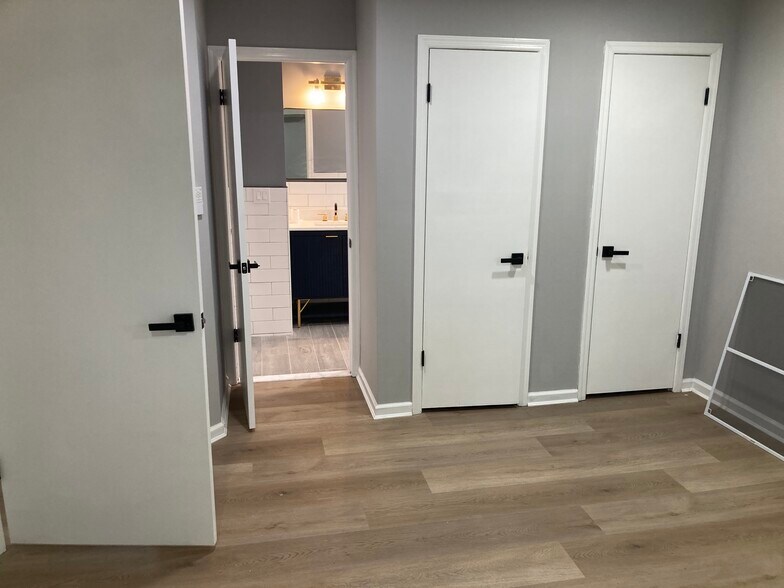 Master bedroom door to bathroom - 453 Veterans Memorial Hwy