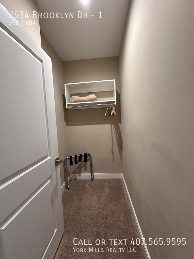 Building Photo - 7534 Brooklyn Dr