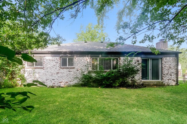 Building Photo - 3131 Acoma Dr