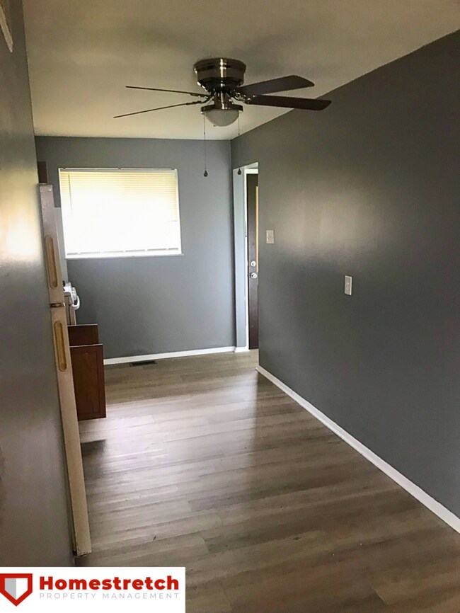 Building Photo - 10104 Douglas Ct