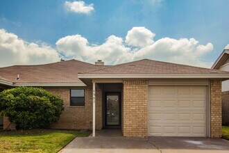 Building Photo - Fully updated 2/1.5/1 in Frenship!
