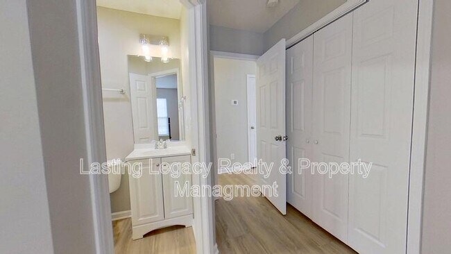 Building Photo - 4613 Mallard Creek Dr