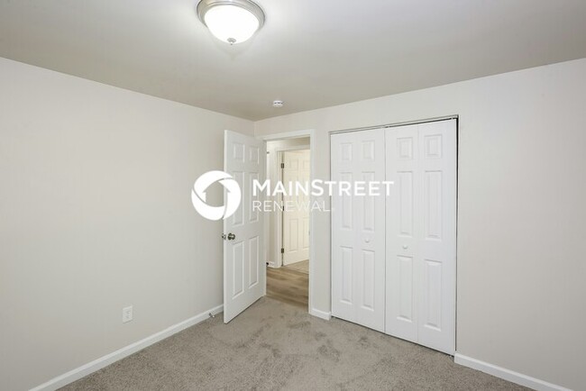 Building Photo - 5013 Split Oak Dr