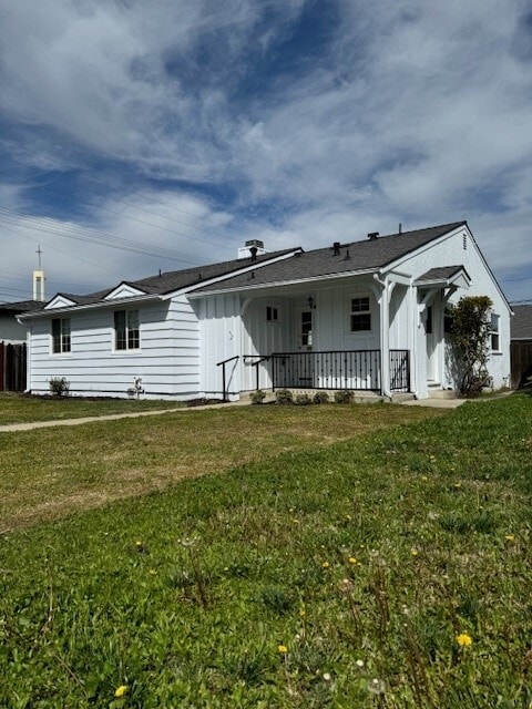 Building Photo - 22051 Vanowen St