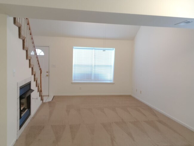 Building Photo - 5013-5015 Carrie Ridge Dr.
