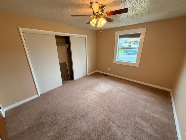 Building Photo - 3106 N Lidgerwood St