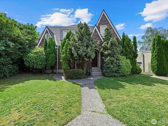 Primary Photo - Wonderful 1 Bed, 1 Bath Upper Unit in Taco...