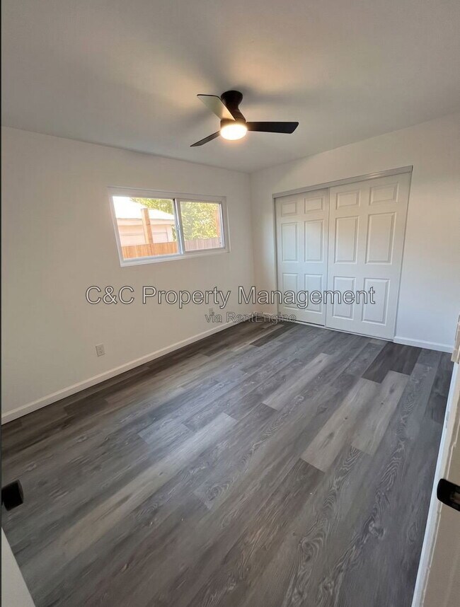 Building Photo - 6628 Helen Ct