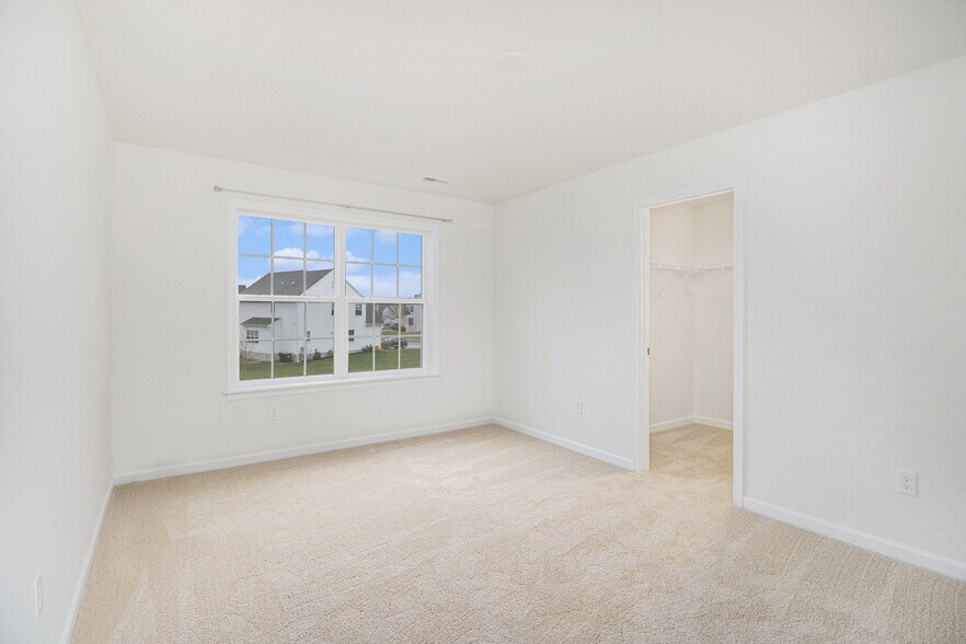 Building Photo - 35 Furlong Rd