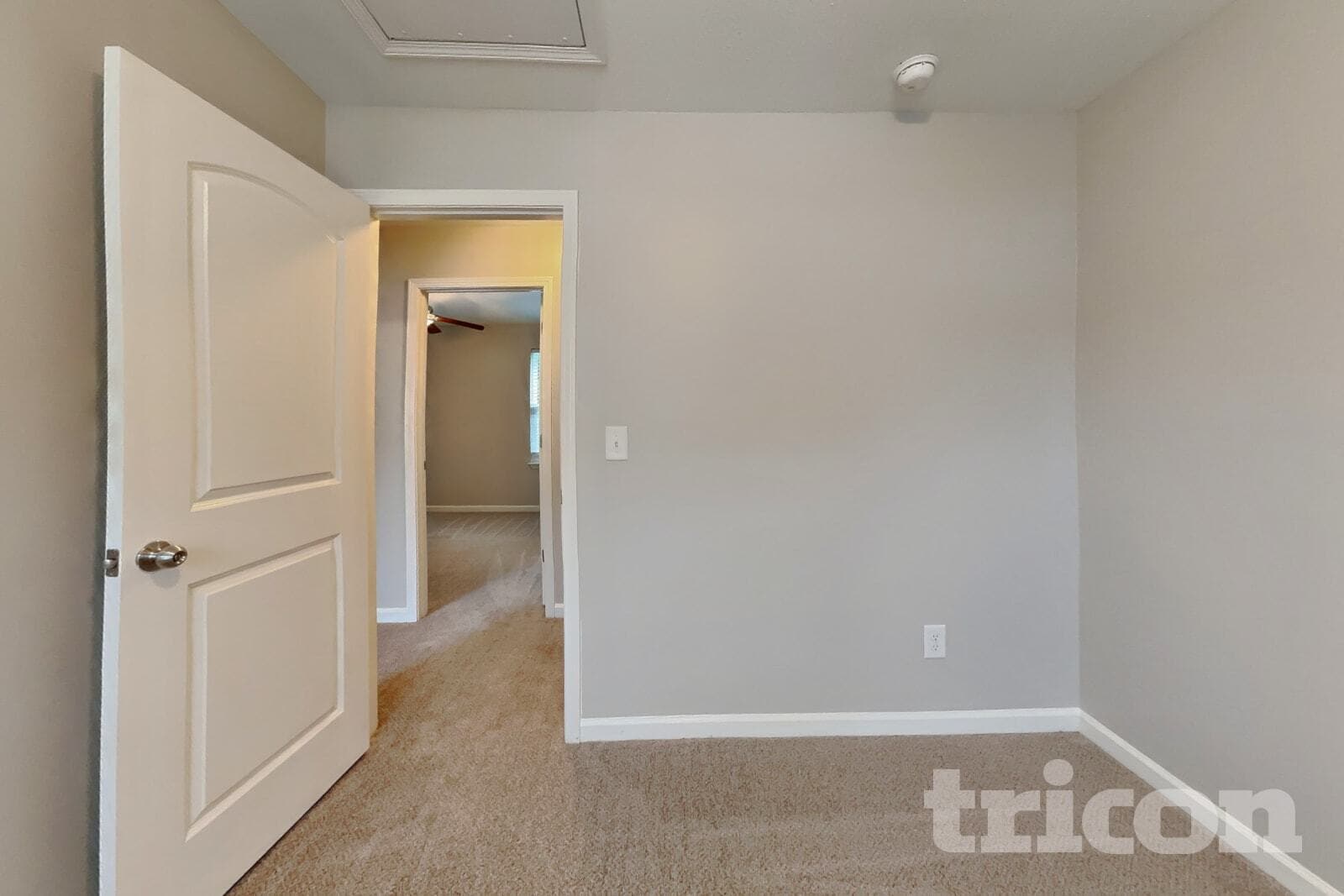 Building Photo - 427 Randolph Dr