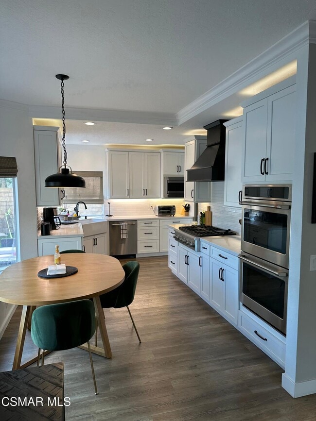 Building Photo - 24067 Arminta St