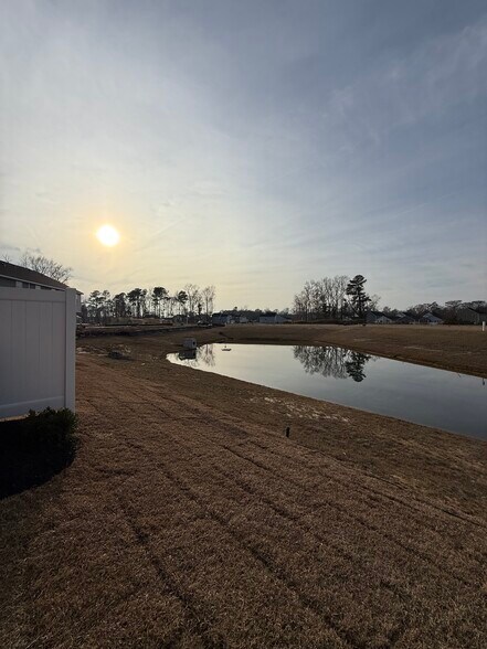 Building Photo - 338 Myrtle Meadows Dr