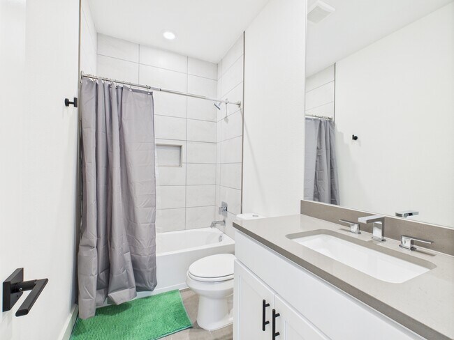 Building Photo - 2940 Huffman Way - C