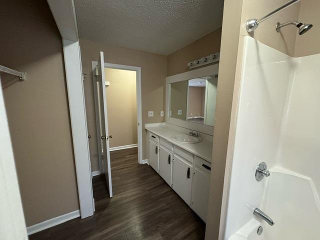 Building Photo - 224 Sunnydale Dr