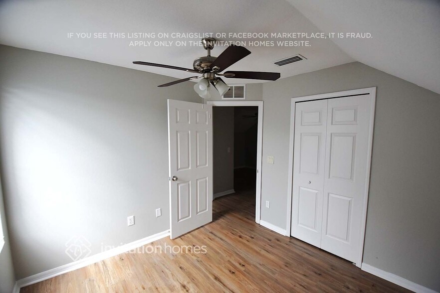 Building Photo - 6649 Cambridge Park Dr