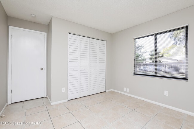 Building Photo - 1190 Wedgewood Ln