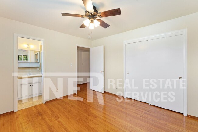 Building Photo - 7304 Idle Wild Way