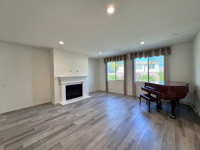 Building Photo - 4 bedroom single story Spencers Crossing h...