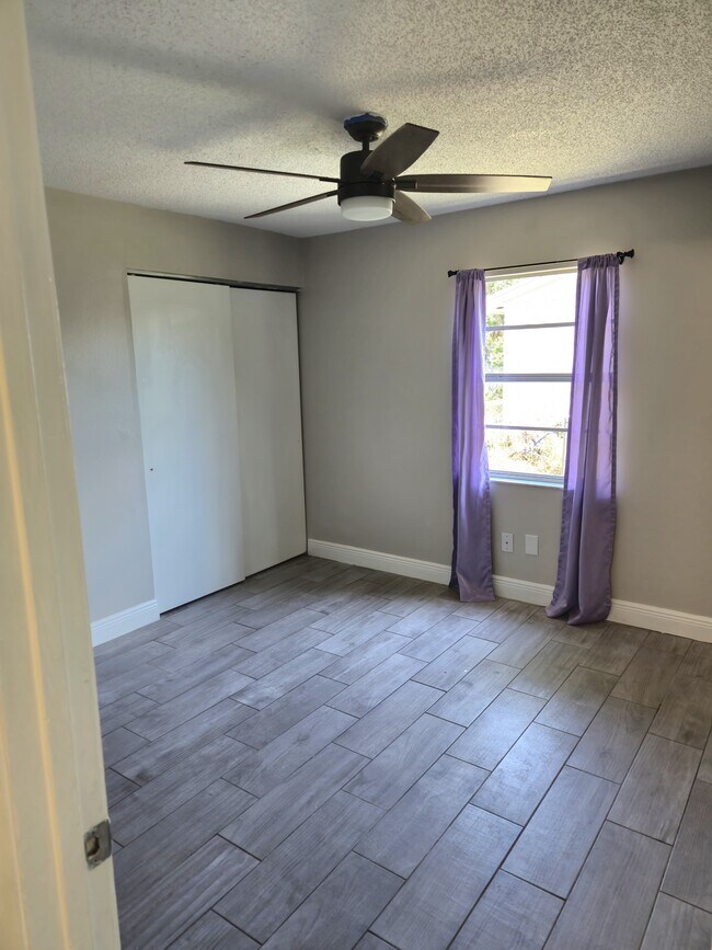 Building Photo - 108 Loredo Ln