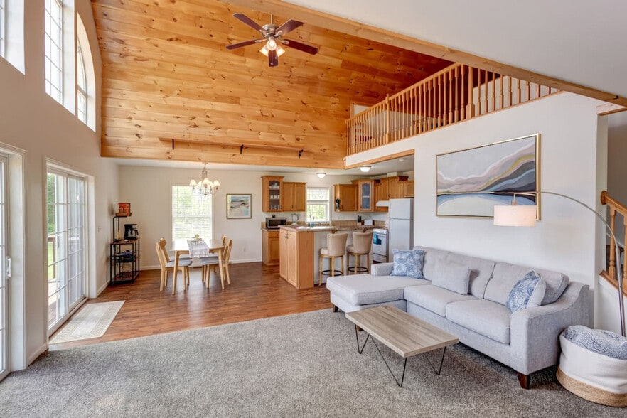 Building Photo - 2109 Dunk Hill Rd