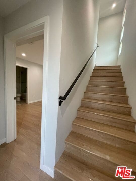 Building Photo - 5226 Satsuma Ave