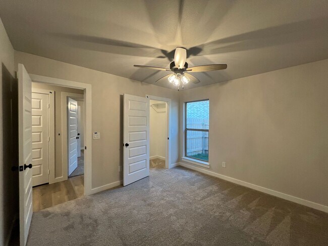 Building Photo - For Rent: Charming 3-Bedroom, 2-Bath Home in West Texas!