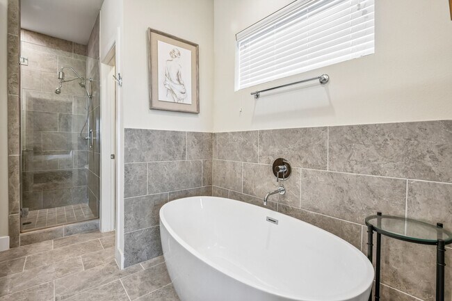 Building Photo - 6314 Chelsea Falls Ln