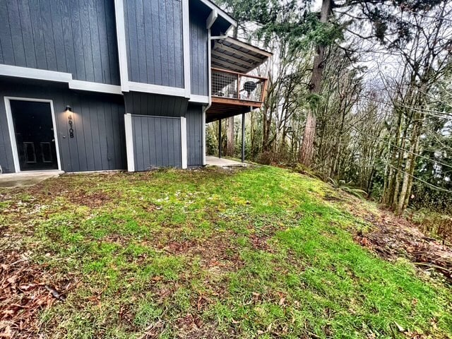 Building Photo - 4610 Fir Dr NE