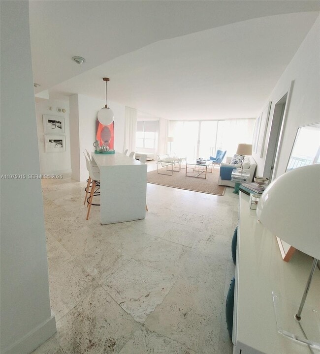 Building Photo - 780 NE 69th St