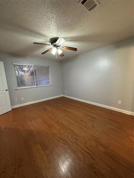 Building Photo - 7908 Creekmere Ln