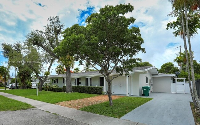Building Photo - 8870 SW 86th St