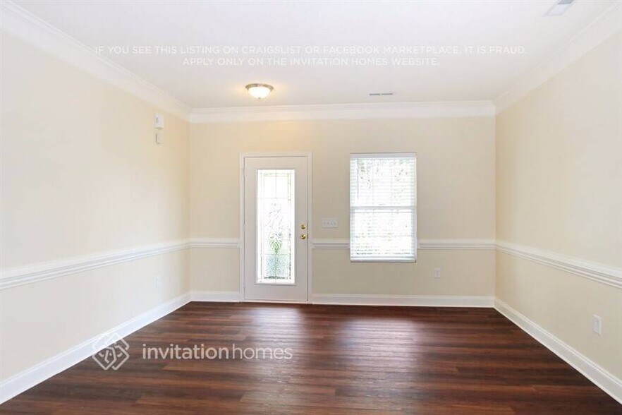 Building Photo - 14017 Riding Hill Ave