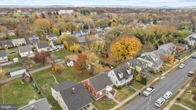 Building Photo - 312 Shawnee Ave