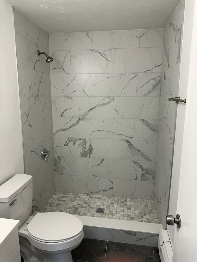 Building Photo - 1311 Hanover St